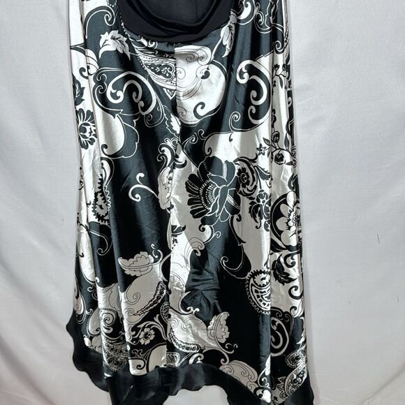 Torrid Tie Halter Handkerchief Jagged Hem Shimmery Material Dress. Size 2X. - Picture 6 of 9